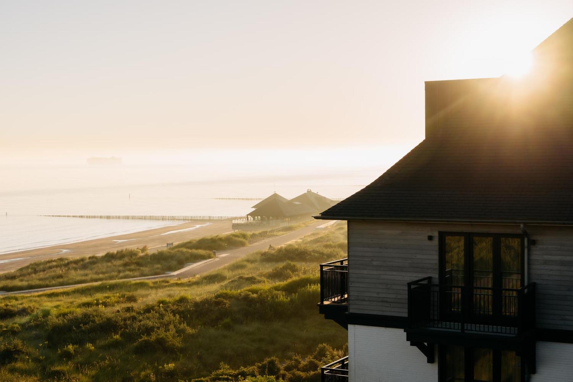 Strandhotel Cadzand Exterior photo